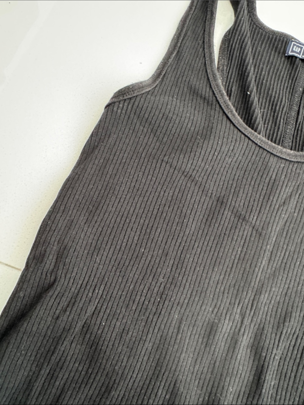 GAP Black Ribbed Tank Top - Picture 3 of 3
